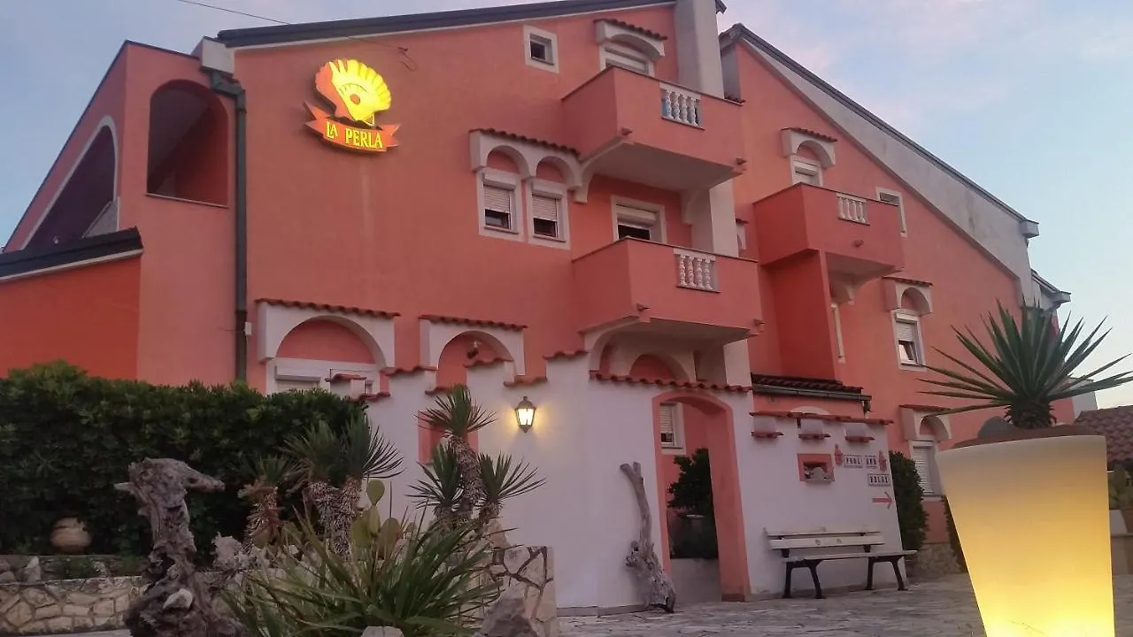 بونات B&B La Perla فندق مبيت وإفطار