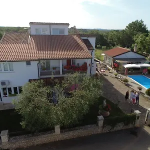 rezervirajte ovdje