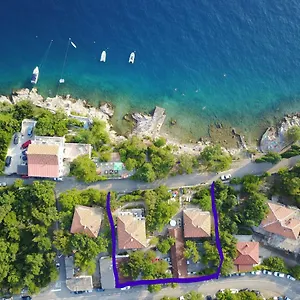 Pensjonat Lucija