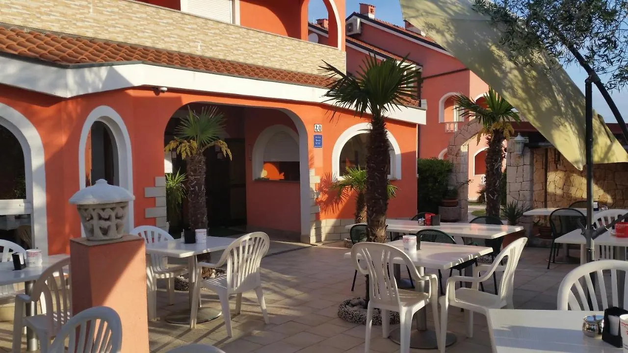B&B La Perla Punat Oda ve Kahvaltı